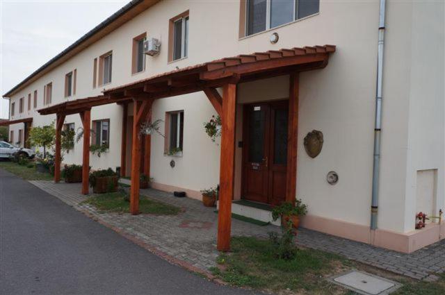 Vila Zoppas Inn Sinnicolau Mare Luaran gambar
